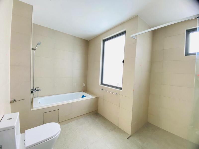 Semi-Detached House for Sale in Shah Alam (Selangor) - Kyra Afnee - Bathroom - PropertyGuru.com.my