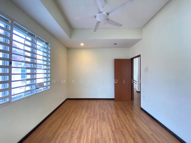 Semi-Detached House for Sale in Bangi (Selangor) - Ahmad Fadlee - PropertyGuru.com.my