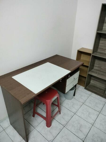 Bandar Tasik Kesuma untuk Untuk Disewa - RM 800 /bulan, Feb 2026 - Study - PropertyGuru.com.my