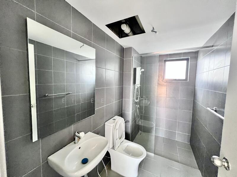 Service Residence for Sale at Berkeley Uptown - Eileen Chia - Bathroom - PropertyGuru.com.my