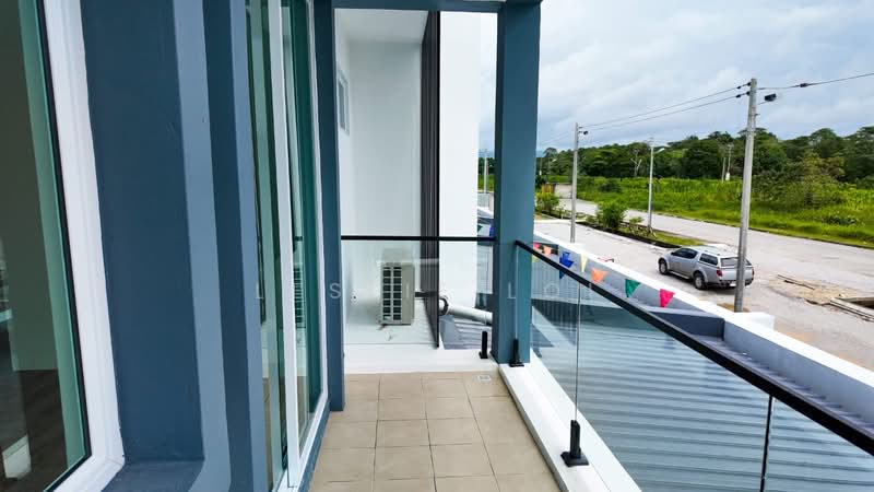 2-storey Terraced House for Sale in Matang (Kuching) - Leslie Loi - Balcony - PropertyGuru.com.my