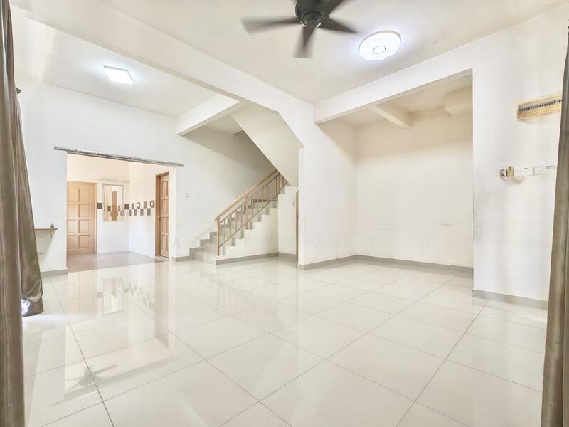 Terraced House for Sale in Sungai Buloh (Selangor) - Alif Saad - Living Room - PropertyGuru.com.my