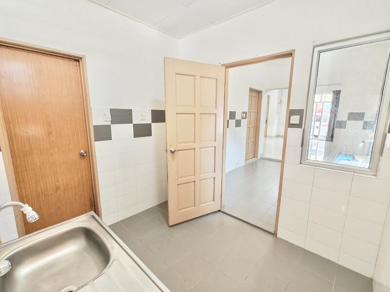Terraced House for Sale in Sungai Buloh (Selangor) - Alif Saad - Kitchen - PropertyGuru.com.my