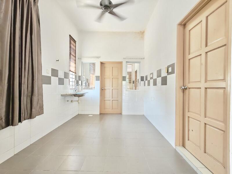 Terraced House for Sale in Sungai Buloh (Selangor) - Alif Saad - PropertyGuru.com.my