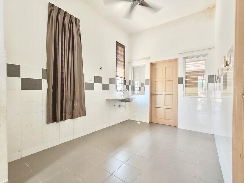 Terraced House for Sale in Sungai Buloh (Selangor) - Alif Saad - PropertyGuru.com.my