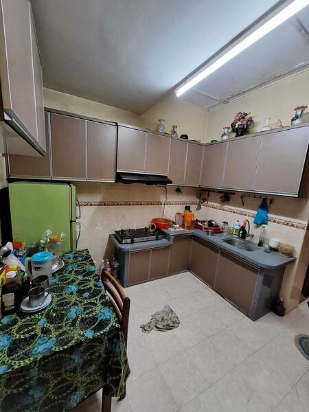 Taman Rebana untuk Untuk Dijual - RM 330,000, Mac 2026 - Kitchen - PropertyGuru.com.my