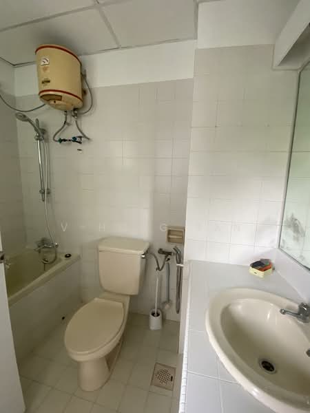 Kristal Court Robson Heights untuk Untuk Disewa - RM 1,750 /bulan, Feb 2026 - Bathroom - PropertyGuru.com.my