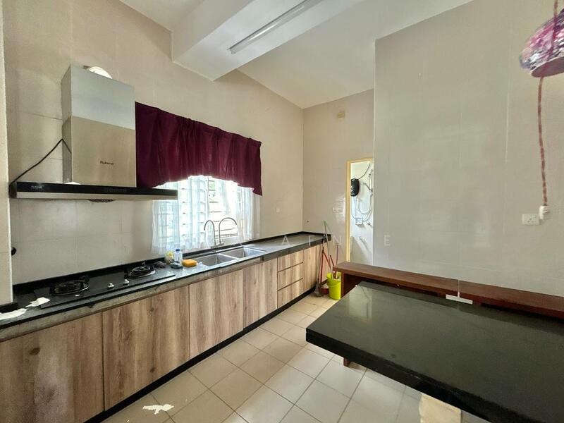 Bungalow for Sale in Kajang (Selangor) - Kyra Afnee - Kitchen - PropertyGuru.com.my