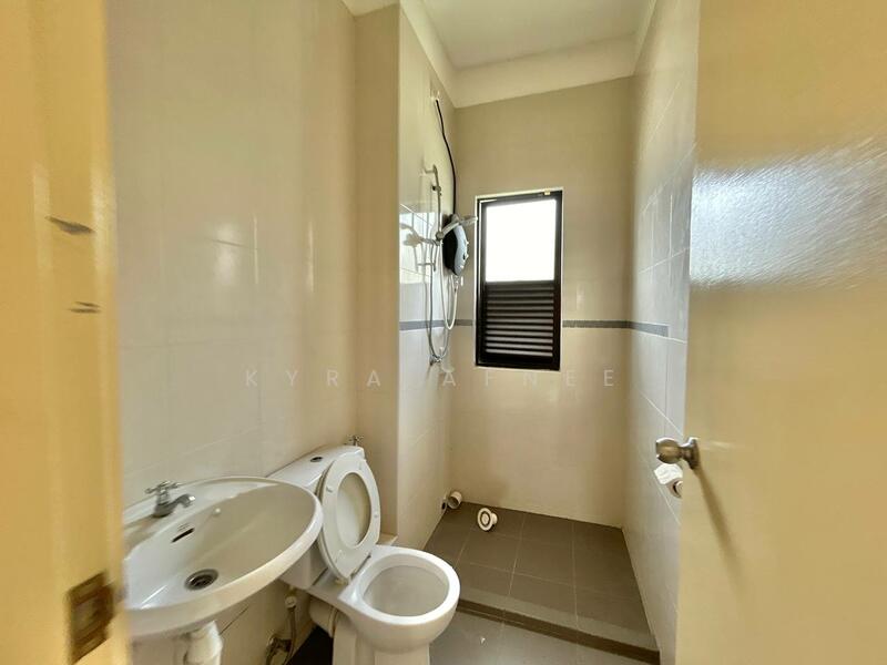 Bungalow for Sale in Kajang (Selangor) - Kyra Afnee - Bathroom - PropertyGuru.com.my