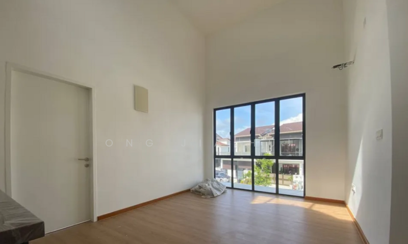 Hijayu 2, Bandar Sri Sendayan untuk Untuk Dijual - RM 900,000, Feb 2026 - Living Room - PropertyGuru.com.my