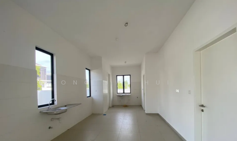 Hijayu 2, Bandar Sri Sendayan untuk Untuk Dijual - RM 900,000, Feb 2026 - Kitchen - PropertyGuru.com.my
