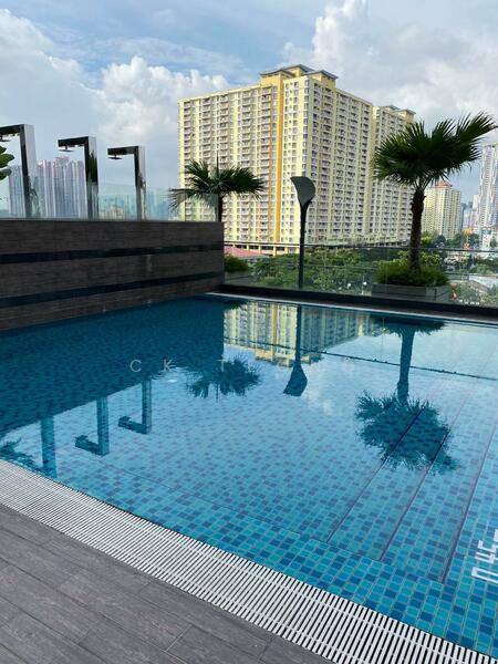 Danau Kota Suite Apartments untuk Untuk Disewa - RM 1,900 /bulan, Feb 2026 - Pool - PropertyGuru.com.my