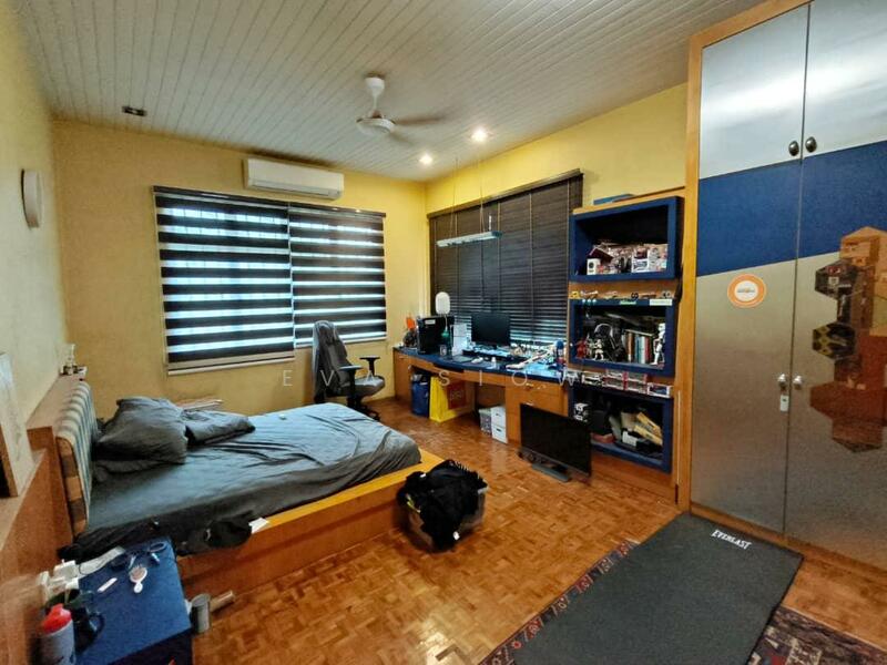 Bungalow for Sale in Taman Stulang Laut (Johor Bahru) - Eva Siow - Bedroom - PropertyGuru.com.my