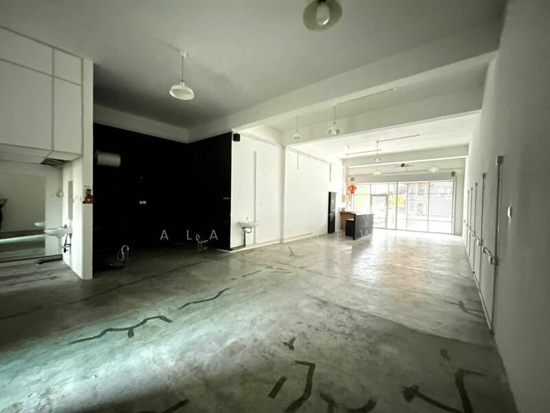 Shop / Office for Rent in Taman Mount Austin (Tebrau) - Alan Chew - Interior - PropertyGuru.com.my