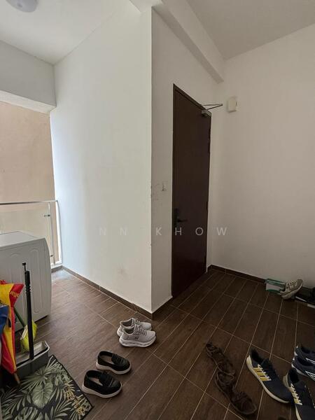 Condominium for Rent at Amberside @ Country Garden Danga Bay - Ann Khow - Entrance - PropertyGuru.com.my