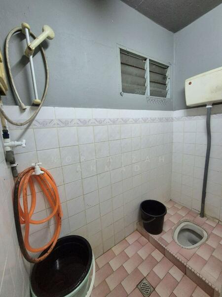 2-storey Terraced House for Sale in Seksyen 17 (Shah Alam) - Norfaizah Ahmad - Bathroom - PropertyGuru.com.my
