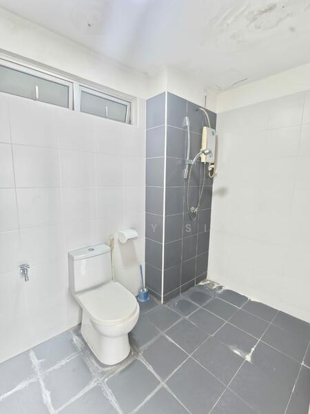 Apartment for Sale at Idaman Residence - Vincy Sia - Bathroom - PropertyGuru.com.my