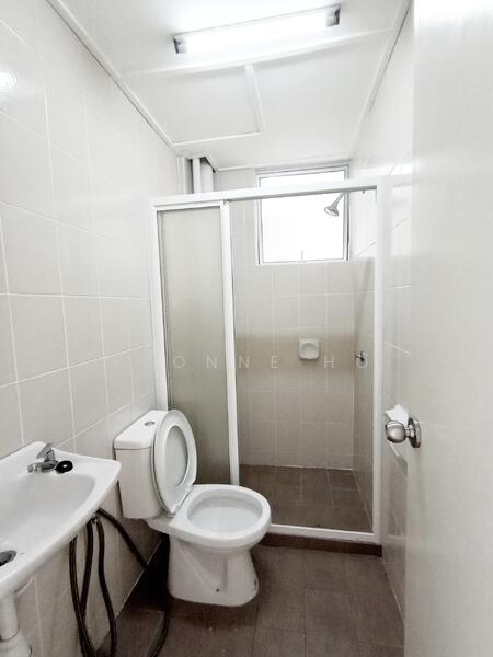 Apartment for Sale at Goodview Heights - Yvonne Ho - Bathroom - PropertyGuru.com.my