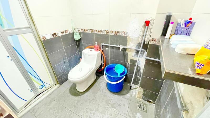 Taman Sri Rampai untuk Untuk Dijual - RM 550,000, Feb 2026 - Bathroom - PropertyGuru.com.my