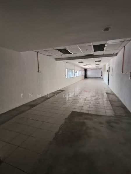 Kilang Terpisah untuk Disewa di Seksyen 16 (Shah Alam) - Edmund Chan - Corridor - PropertyGuru.com.my