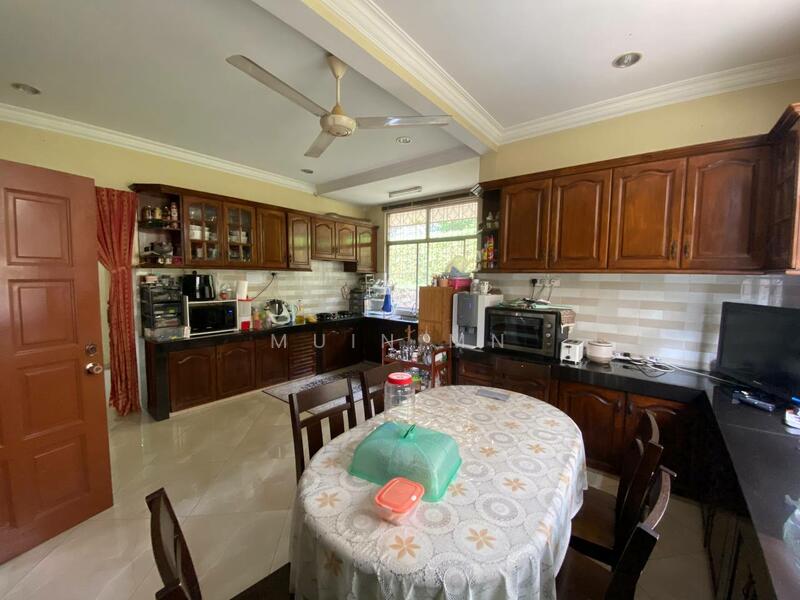 Bungalow for Sale in Seksyen 2 (Shah Alam) - Muin Mn - Kitchen - PropertyGuru.com.my