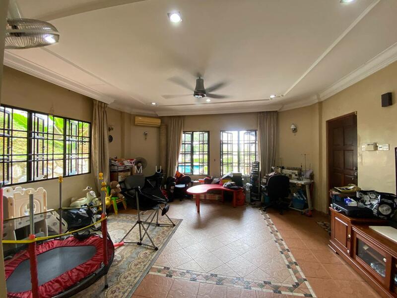 Bungalow for Sale in Seksyen 2 (Shah Alam) - Muin Mn - Living Room - PropertyGuru.com.my