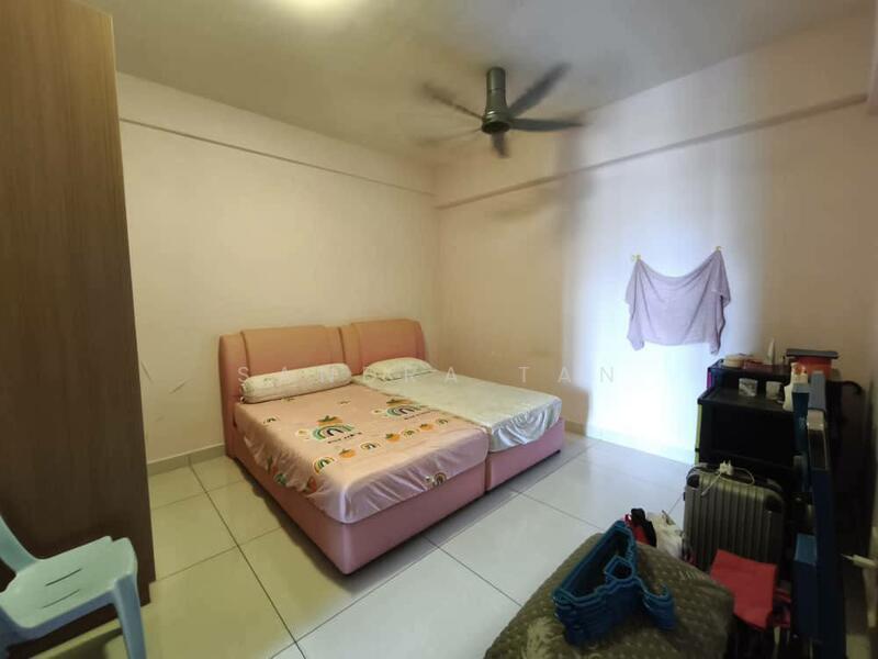 Service Residence for Sale at D'Inspire Residence (Inspira Bestari) - Sandra Tan - Bedroom - PropertyGuru.com.my