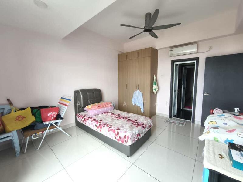 Service Residence for Sale at D'Inspire Residence (Inspira Bestari) - Sandra Tan - Bedroom - PropertyGuru.com.my