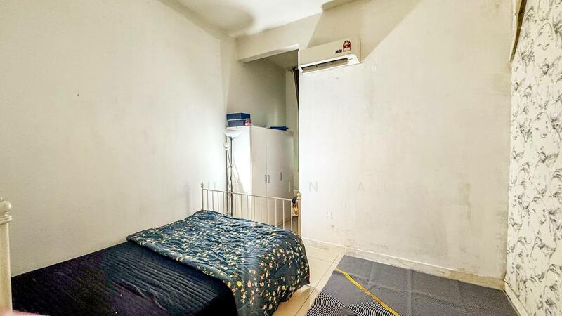 2-storey Terraced House for Sale in Bandar Saujana Putra (Tanjong Duabelas) - Aizuddin Ali - Bedroom - PropertyGuru.com.my