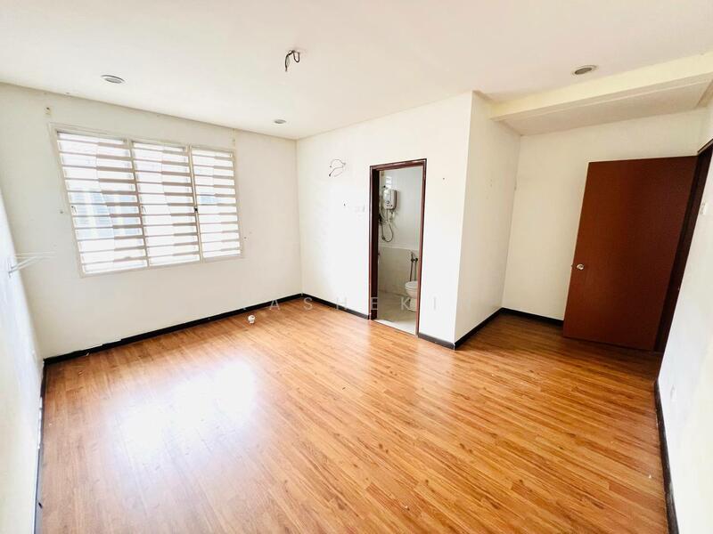 Semi-Detached House for Sale in Bangi (Selangor) - Nurashekin . - Bedroom - PropertyGuru.com.my