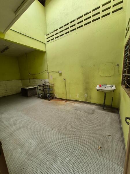 1-storey Terraced House for Sale in Sea Park (Petaling Jaya) - Ken Ler - Interior - PropertyGuru.com.my