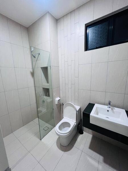 2-storey Terraced House for Sale in Setia Eco Gardens (Gelang Patah) - Yik Tat - Bathroom - PropertyGuru.com.my