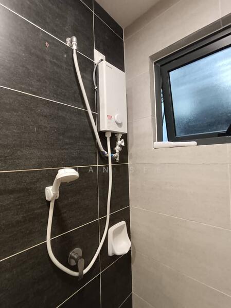 Service Residence for Rent at Imperial / Cornell Suites @ EduSentral - Lian See - Bathroom - PropertyGuru.com.my