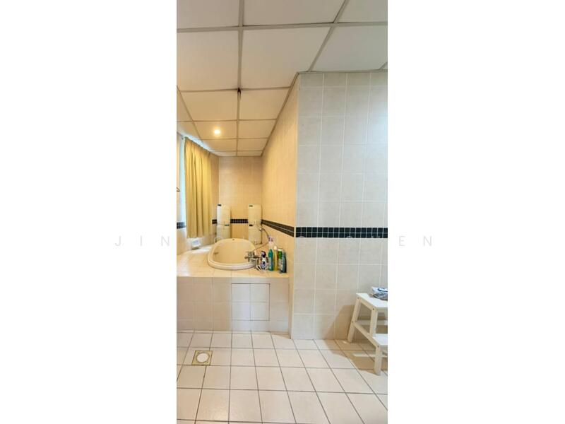 Service Residence for Sale at Seri Bukit Ceylon - JinYoung Suen - Bathroom - PropertyGuru.com.my