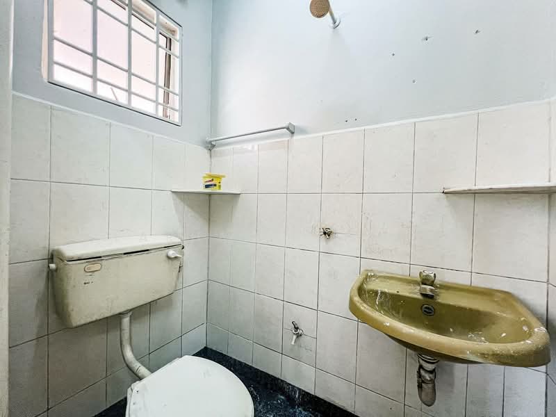 Apartment for Sale at Golden Villa - Farhan Rafael - Bathroom - PropertyGuru.com.my