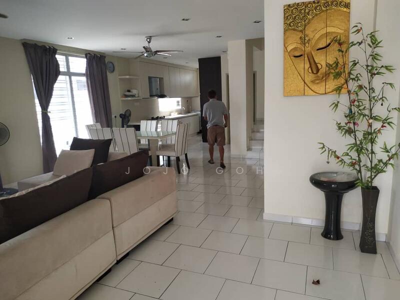 Bukit Indah untuk Untuk Disewa - RM 3,000 /bulan, Feb 2026 - Living Room - PropertyGuru.com.my