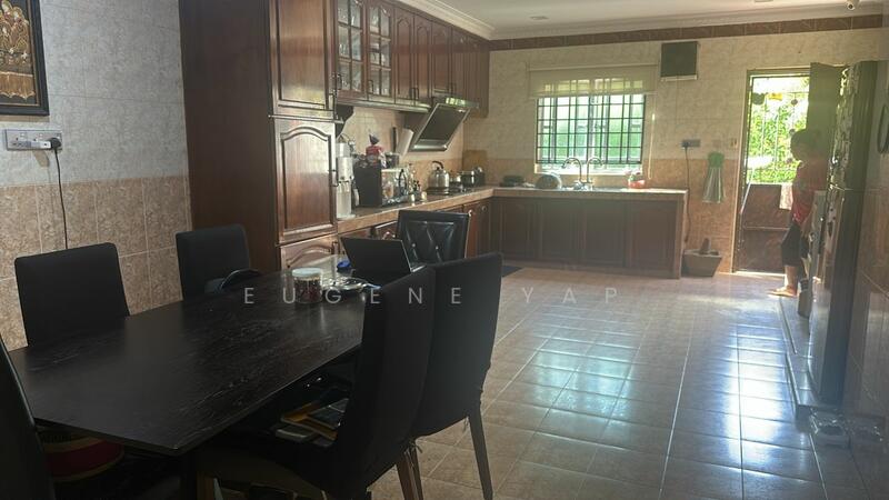 (Corner Lot) Taman Bukit Rimau , Kota Kemuning @ Shah Alam untuk Untuk Dijual - RM 1,300,000, Feb 2026 - Kitchen - PropertyGuru.com.my