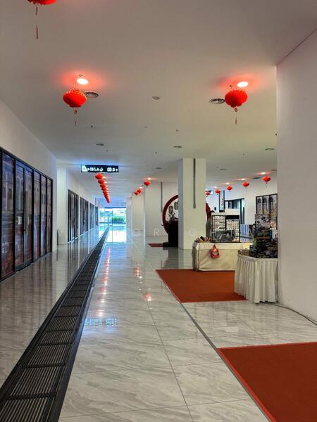 Shop / Office for Sale in Taman Abad (Johor Bahru) - Victor Chia - Corridor - PropertyGuru.com.my