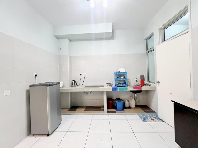 2-storey Terraced House for Sale in Bukit Indah (Iskandar Puteri (Nusajaya)) - Yik Tat - Kitchen - PropertyGuru.com.my