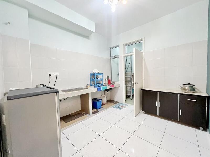 2-storey Terraced House for Sale in Bukit Indah (Iskandar Puteri (Nusajaya)) - Yik Tat - Kitchen - PropertyGuru.com.my