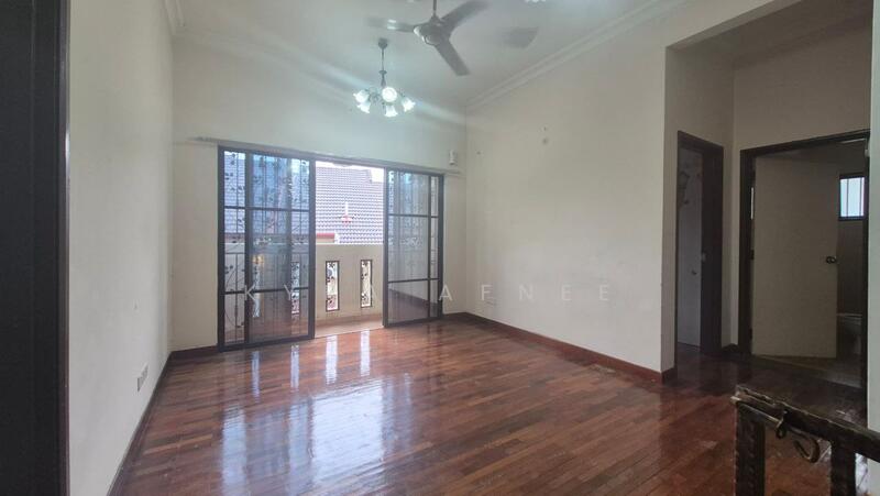 2.5-storey Terraced House for Sale in Putrajaya (Putrajaya) - Kyra Afnee - Living Room - PropertyGuru.com.my