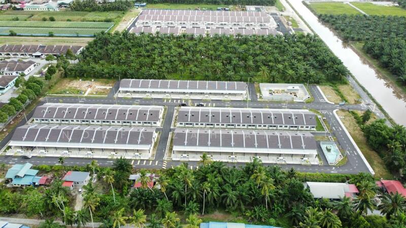 1-storey Terraced House for Sale in Taman Kenangan (Sabak Bernam) - Norfaizah Ahmad - Exterior - PropertyGuru.com.my