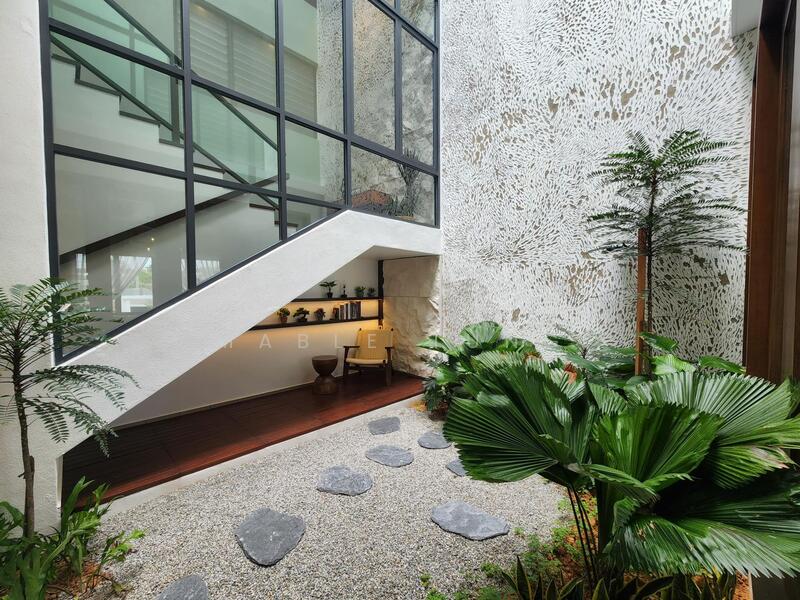 Semi-Detached House for Sale in Ayer Keroh (Melaka) - Mable Tung - Garden - PropertyGuru.com.my