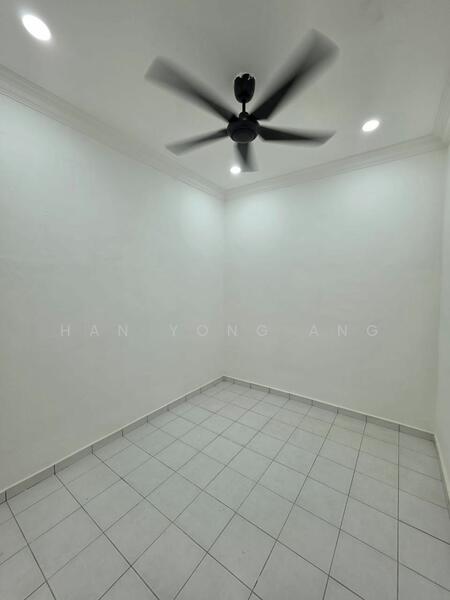 1-storey Terraced House for Sale in Taman Puteri Wangsa (Ulu Tiram) - Han Yong Ang - PropertyGuru.com.my