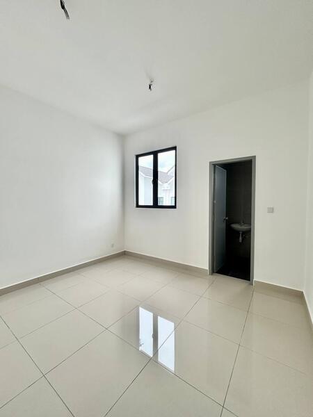 2-storey Terraced House for Sale in Taman Desa Palma (Tebrau) - Yik Tat - Interior - PropertyGuru.com.my