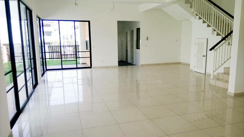 Semi-Detached House for Sale in Setia Ecohill (Semenyih) - Nurashekin . - Living Room - PropertyGuru.com.my