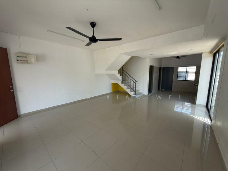 Garden Heights untuk Untuk Dijual - RM 590,000, Feb 2026 - Living Room - PropertyGuru.com.my