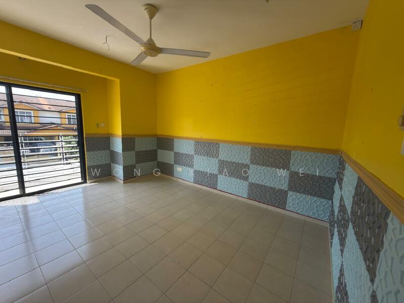 Garden Heights untuk Untuk Dijual - RM 590,000, Feb 2026 - Living Room - PropertyGuru.com.my