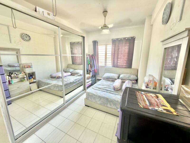 Service Residence for Sale at Serdang Skyvillas (Serdang Perdana) - Muz Hafiz - Bedroom - PropertyGuru.com.my