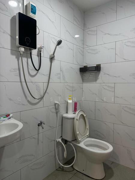Taman Desa Jaya Johor Bahru untuk Untuk Disewa - RM 650,000 /bulan, Mac 2026 - Bathroom - PropertyGuru.com.my
